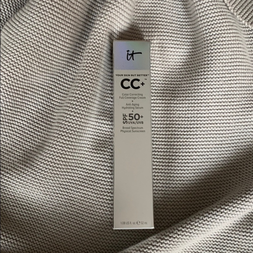 NWT - never opened it cosmetics CC cream